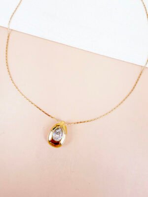 Collier Nae – pendentif goutte strass