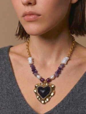 Collier Nola – Pendentif coeur et perles de pierre