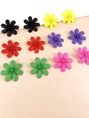 Lot de 12 Paires – Boucles d&rsquo;Oreilles « Sunshine Daisy » en Acrylique Mat