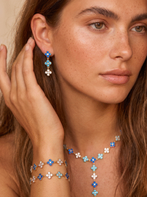 Boucles d&rsquo;oreilles Princesse – Fleurs zircon colorées