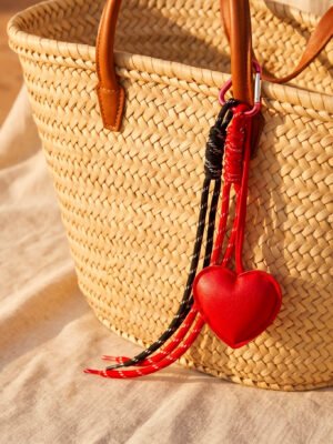 Porte clé sac grigri Eira – Coeur rouge