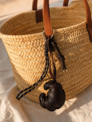 Porte clé sac grigri Manon – Croissant noir