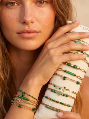 Lot de 12 bracelets pierres en acier Inoxydable – Modèles Assortis avec Présentoir Offert