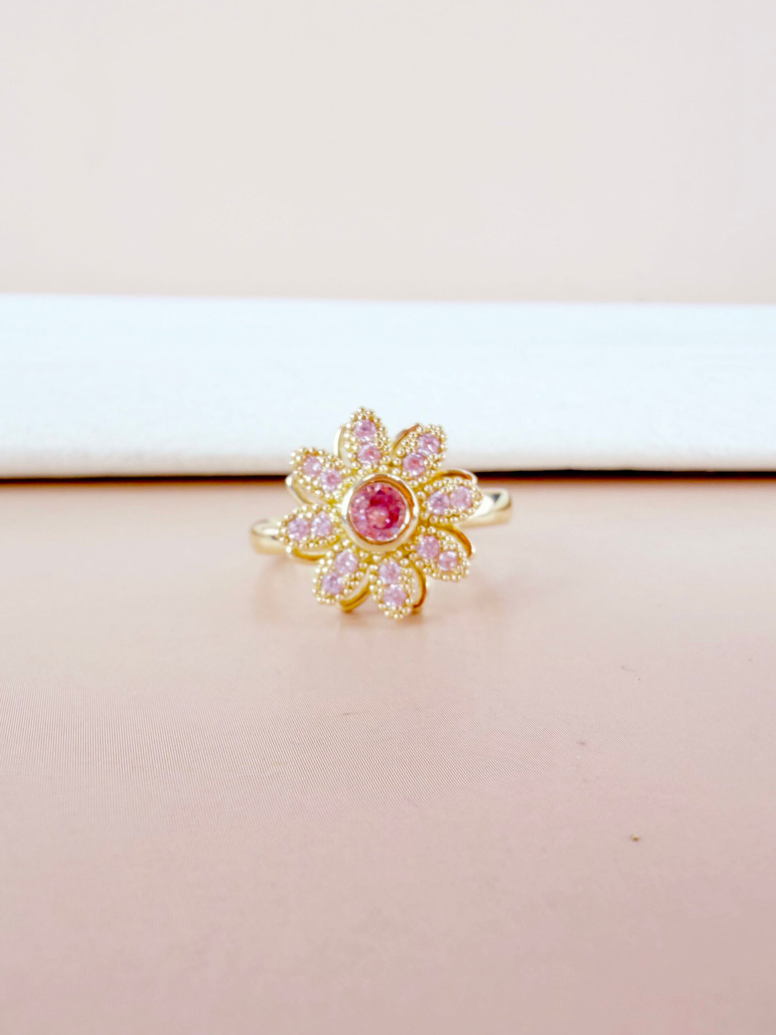 Bague Ariane - Anti-stress soleil rose strass – Image 2
