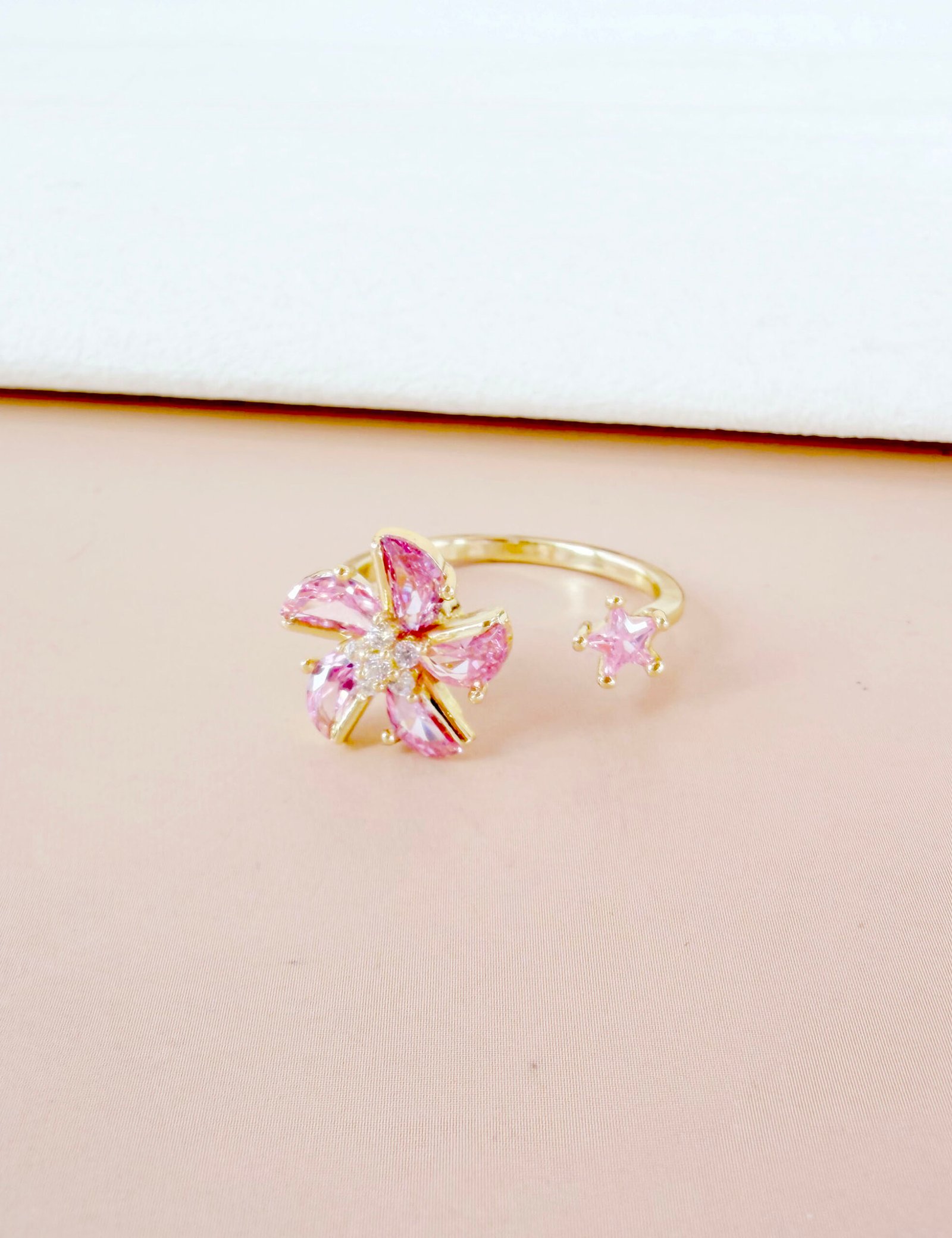 Bague Celia - Anti-stress fleur rose et dorée – Image 3