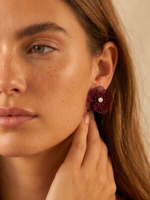 Boucles d&rsquo;oreilles Elena – Fleurs transparentes colorées