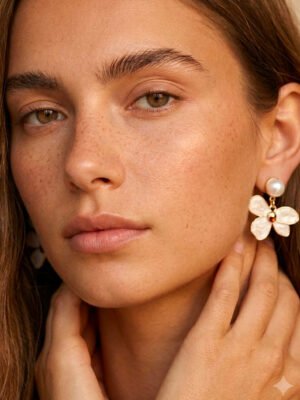 Boucles d’oreilles Jade – Fleur blanche perle