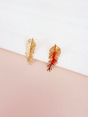 Boucles d’oreilles Lina – Feuille dorée texturée