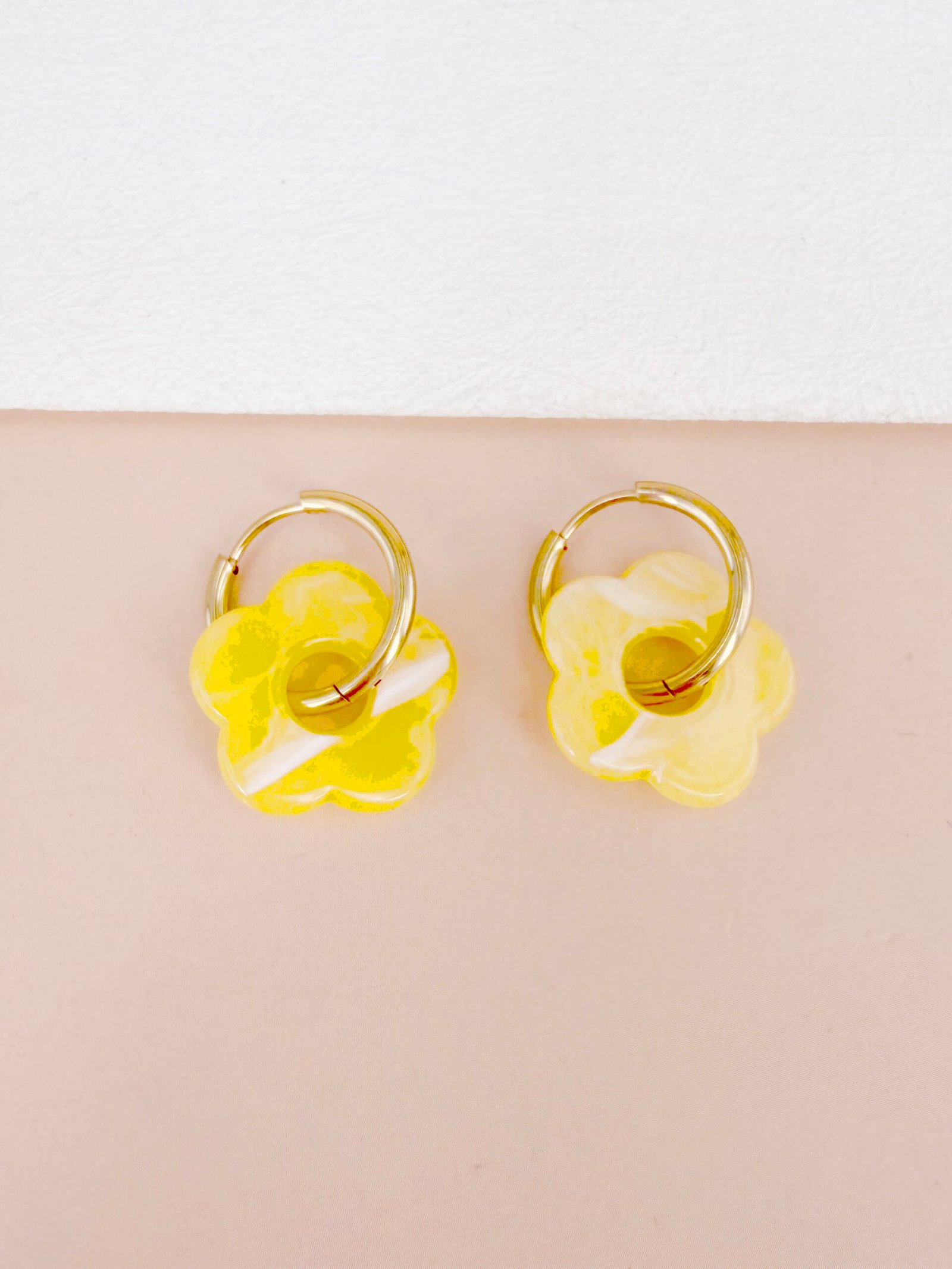 Boucles d'oreilles Victoire - Fleur en résine – Image 22