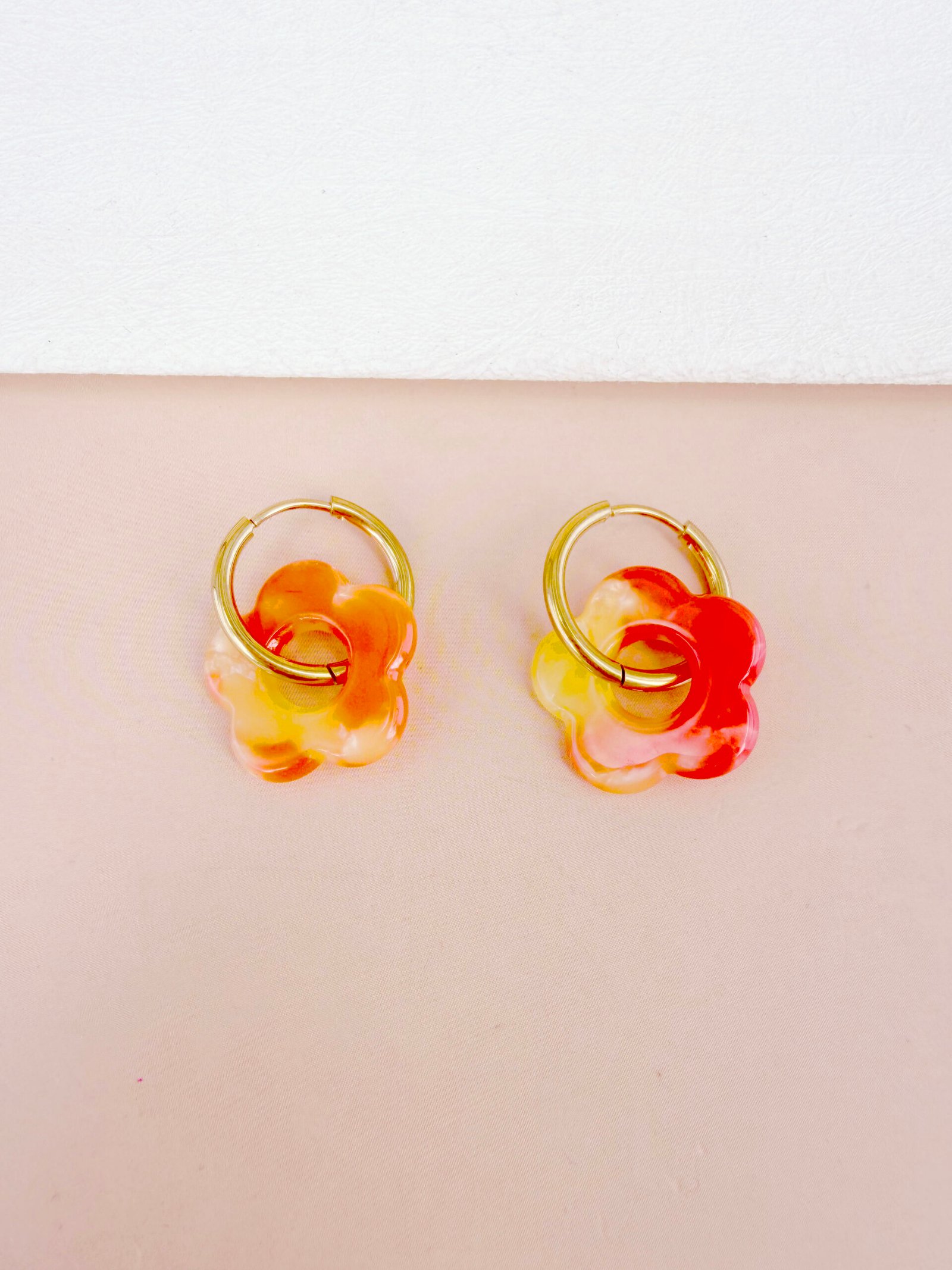 Boucles d'oreilles Victoire - Fleur en résine – Image 28