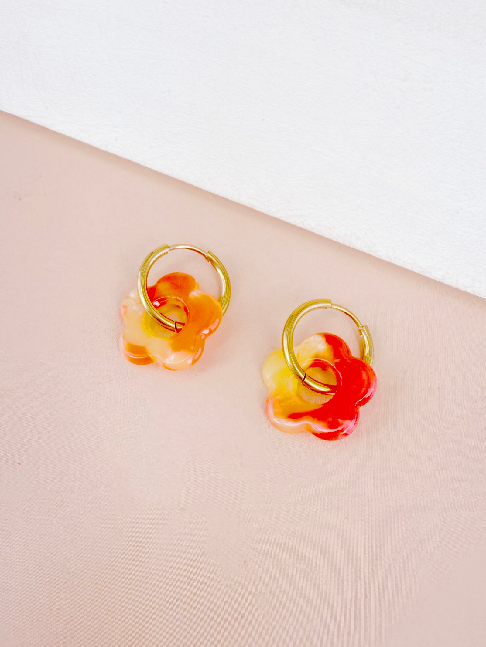 Boucles d'oreilles Victoire - Fleur en résine – Image 29