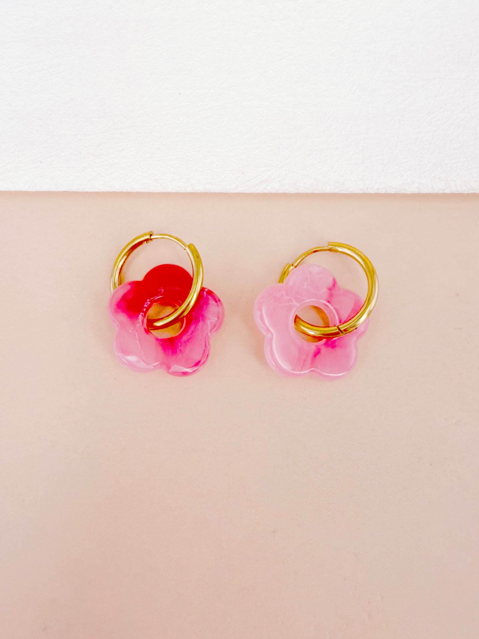 Boucles d'oreilles Victoire - Fleur en résine – Image 30