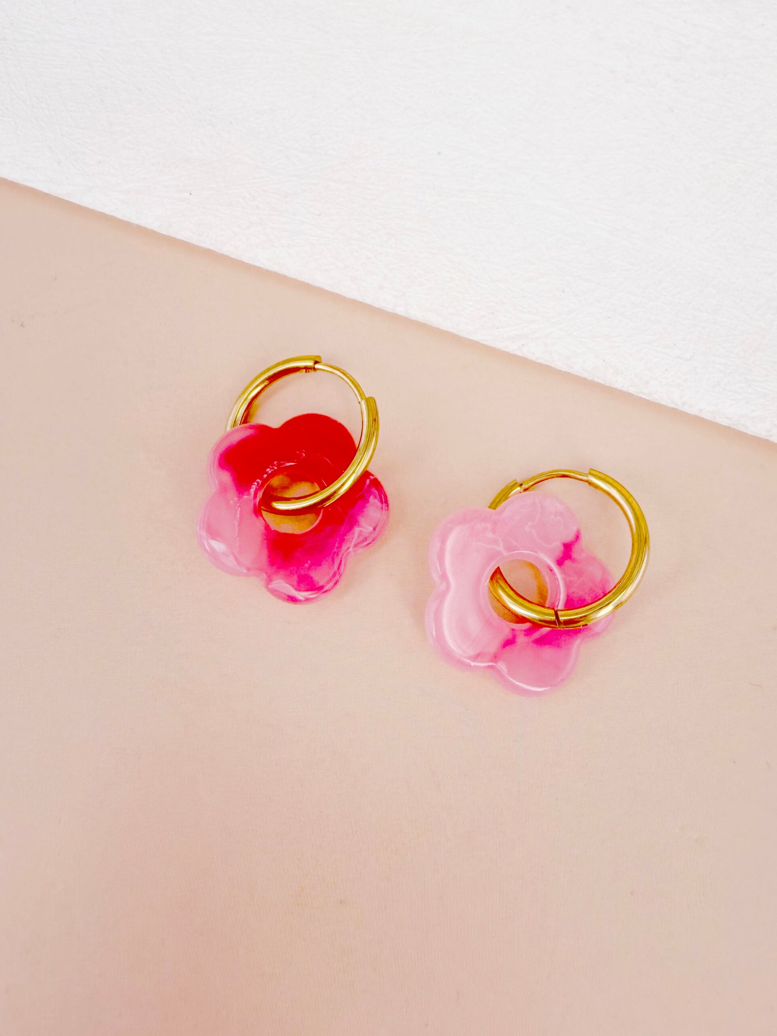 Boucles d'oreilles Victoire - Fleur en résine – Image 31