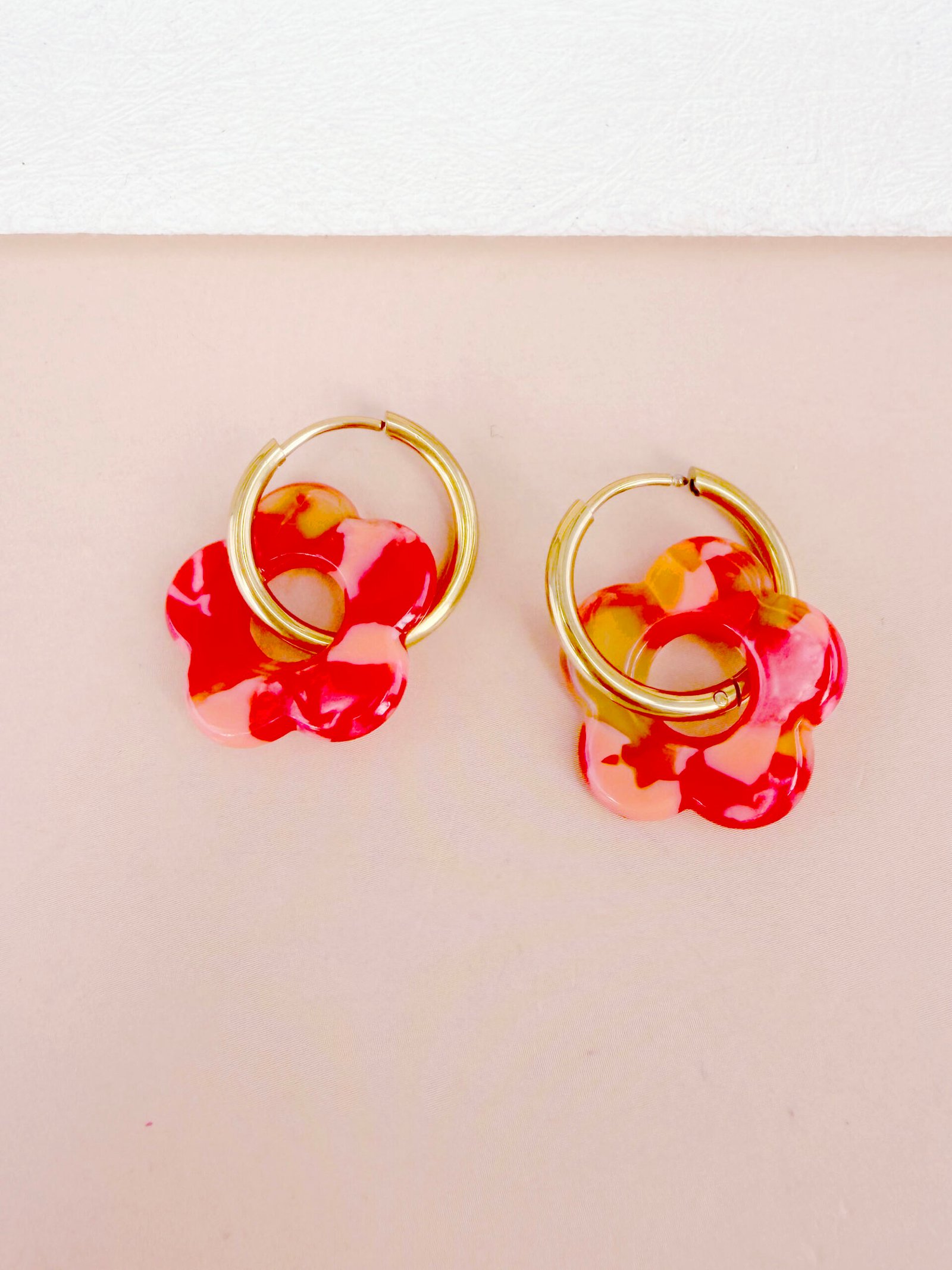 Boucles d'oreilles Victoire - Fleur en résine – Image 32