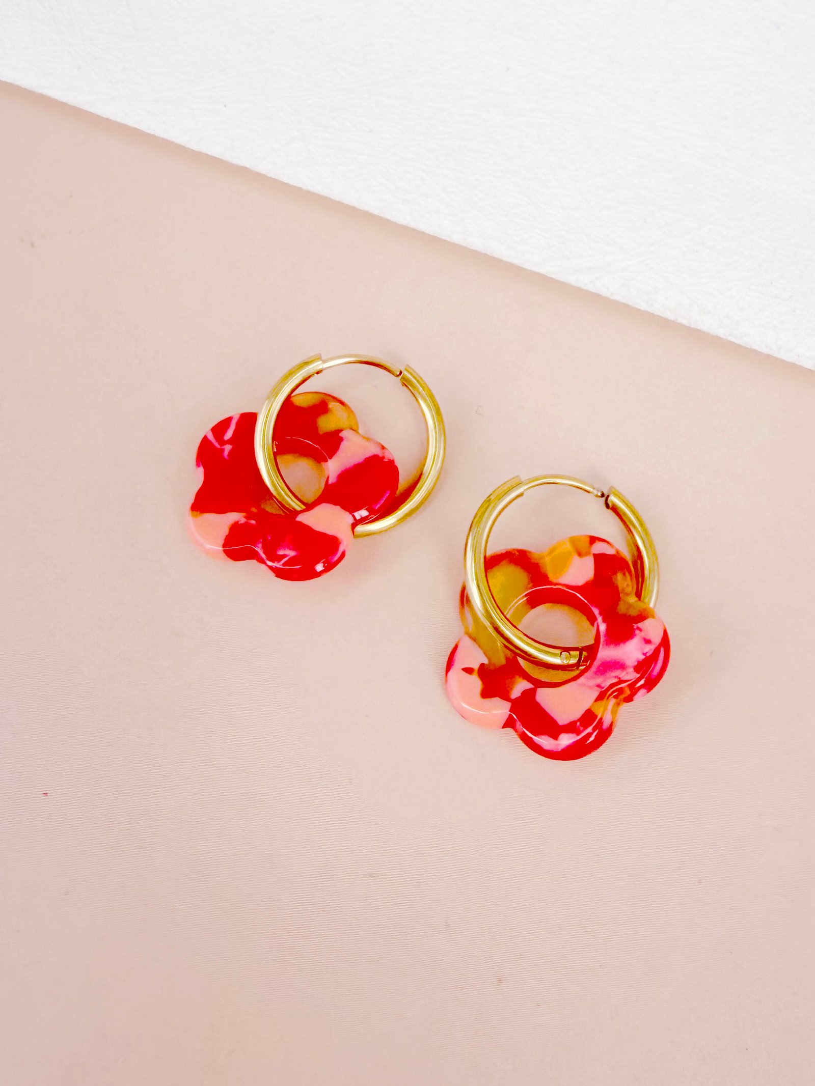 Boucles d'oreilles Victoire - Fleur en résine – Image 33