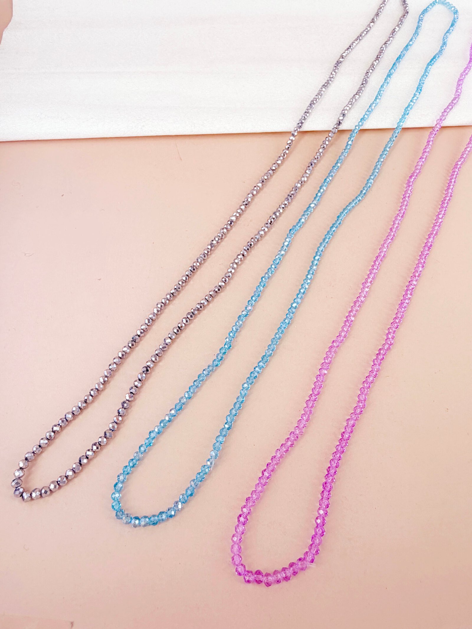 Sautoir Rose - Élastique baya petites perles – Image 4