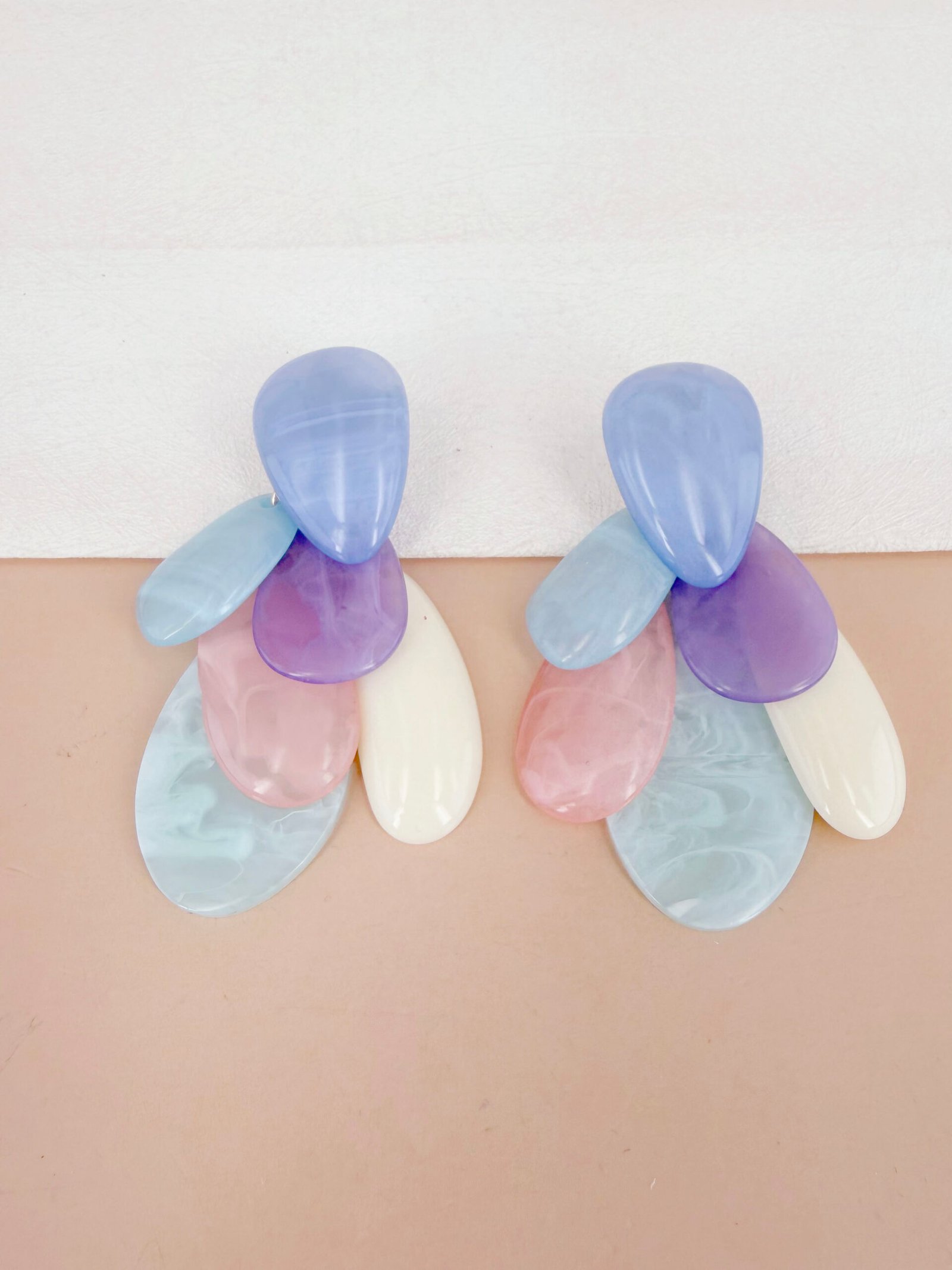 Boucles d'oreilles Diane - Pétales multicolores – Image 2