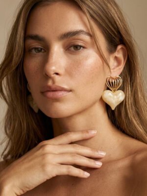 Boucles d’oreilles Flora – Coeur en résine