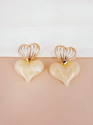 Boucles d’oreilles Flora – Coeur en résine