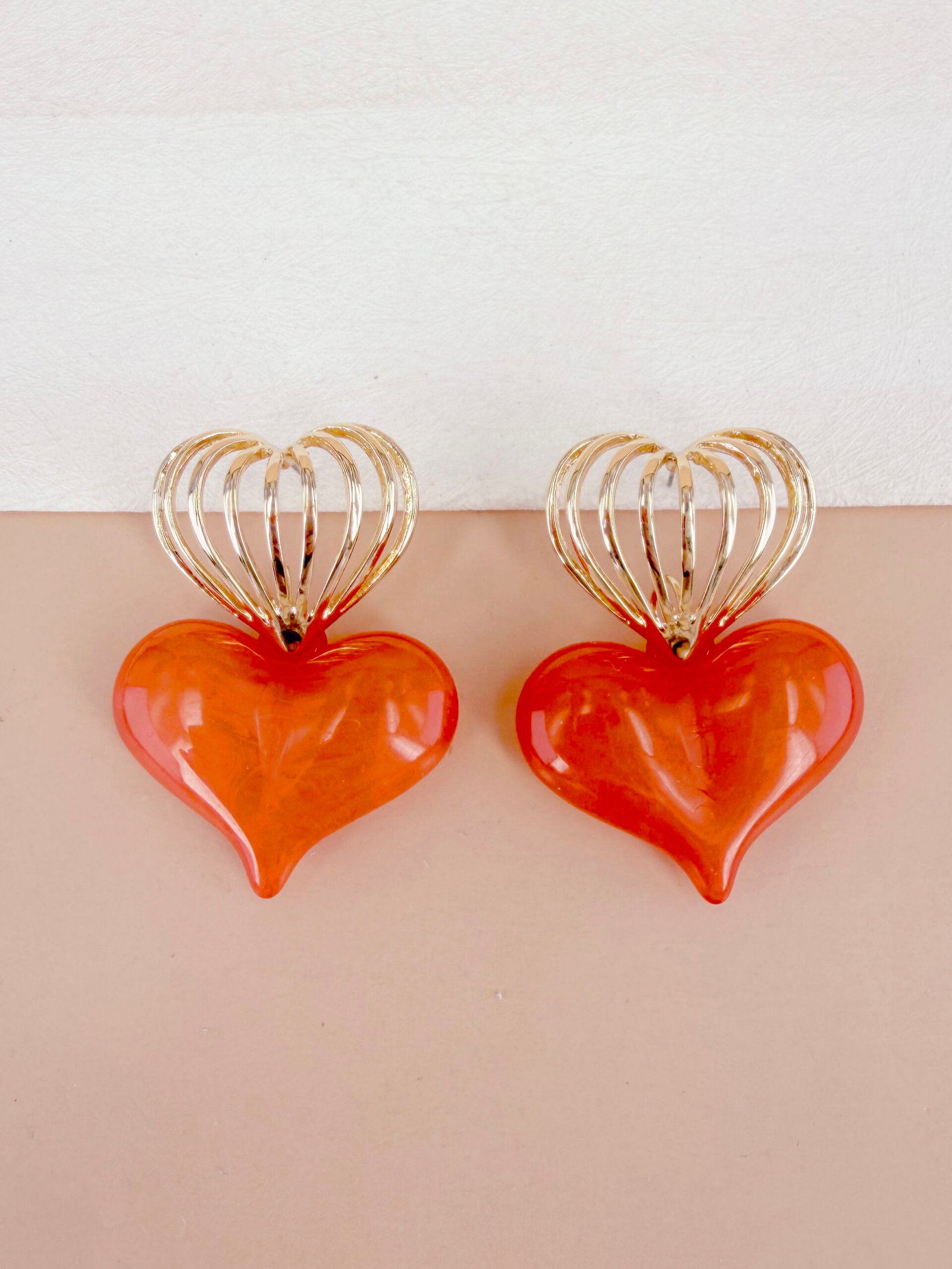 Boucles d'oreilles Flora - Coeur en résine – Image 8