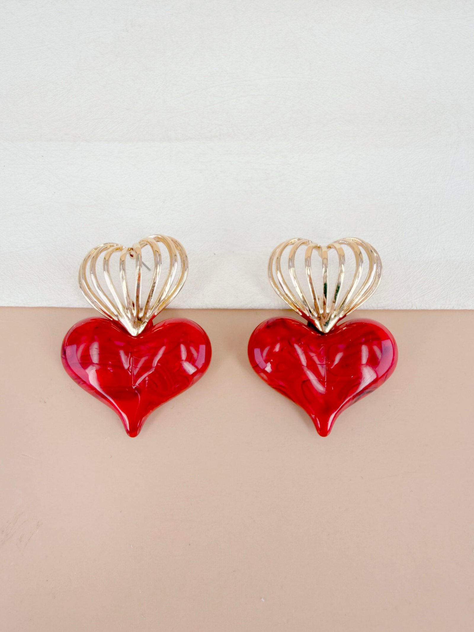 Boucles d'oreilles Flora - Coeur en résine – Image 10