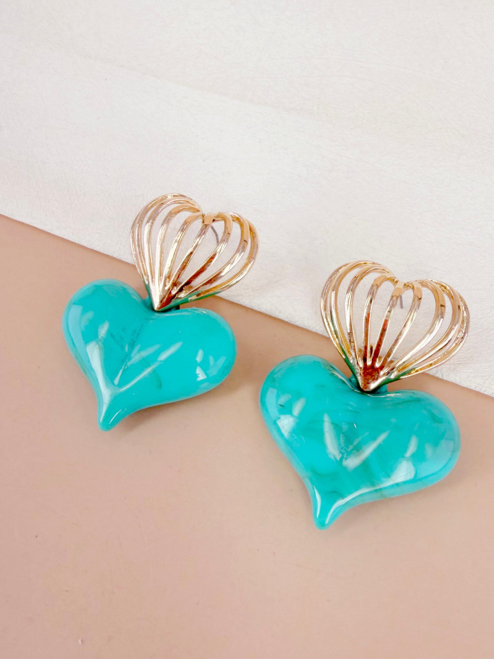 Boucles d'oreilles Flora - Coeur en résine – Image 13