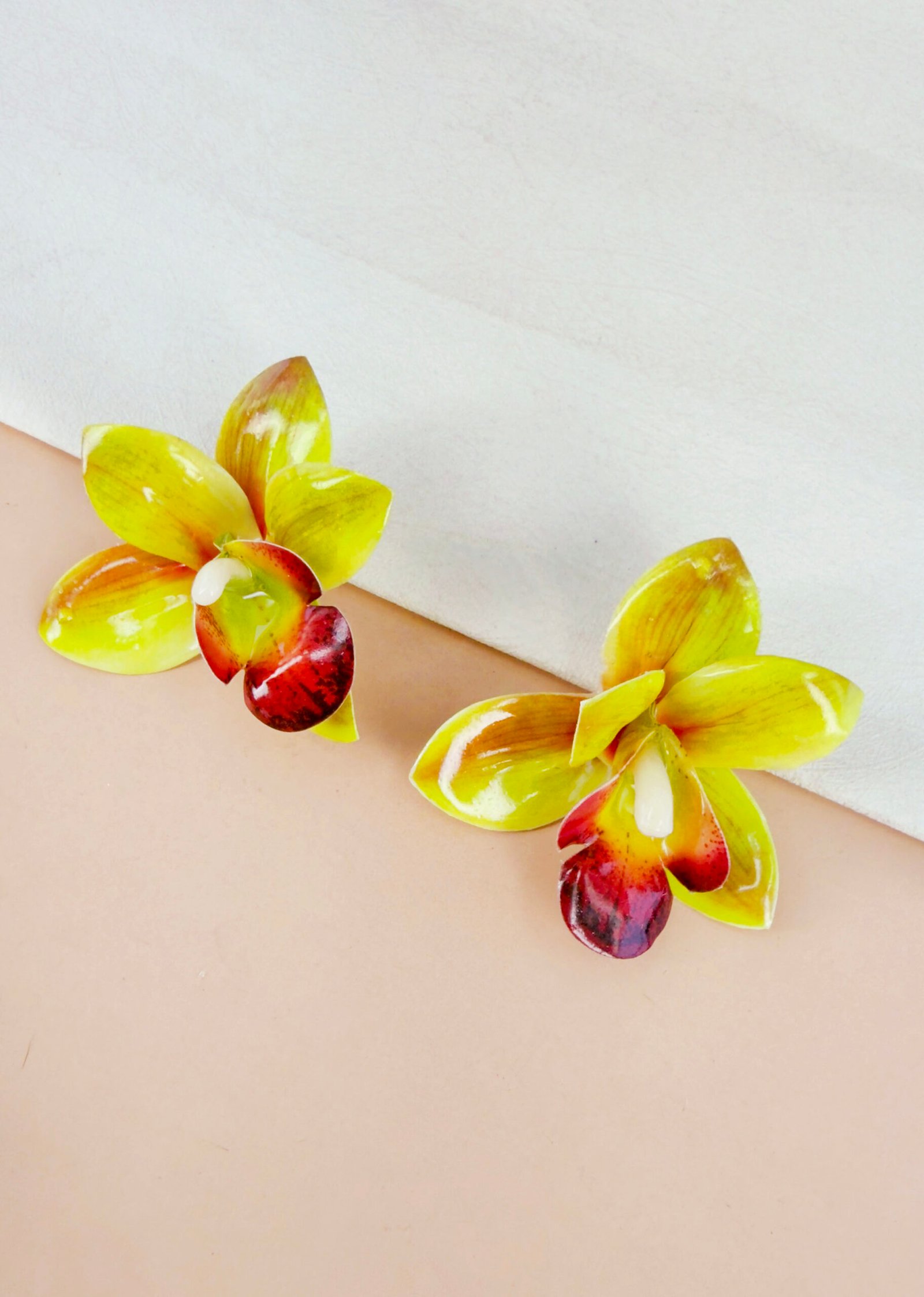 Boucles d'oreilles Cassandre - Fleurs orchidées colorées – Image 11