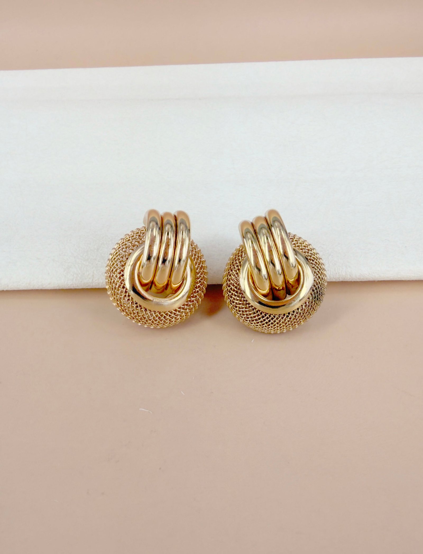 Boucles d'oreilles Oceane - Ovales nervurées or – Image 2