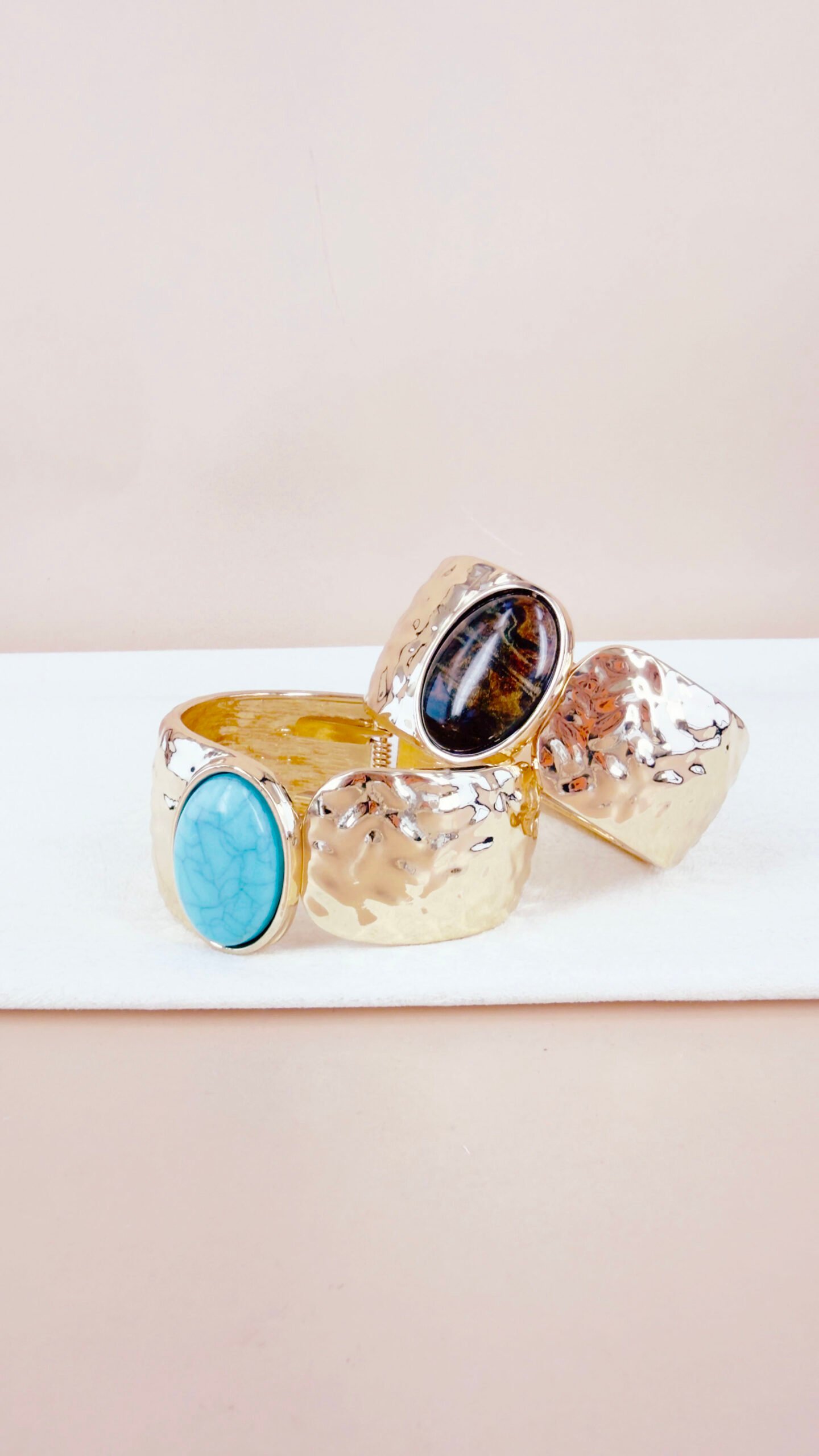 Bracelet Louna - Manchette cabochon ovale metal – Image 3