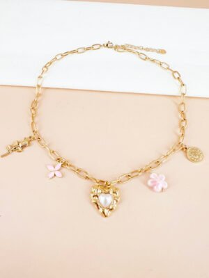 Collier Ambre – Doré charms coeur rose et perles
