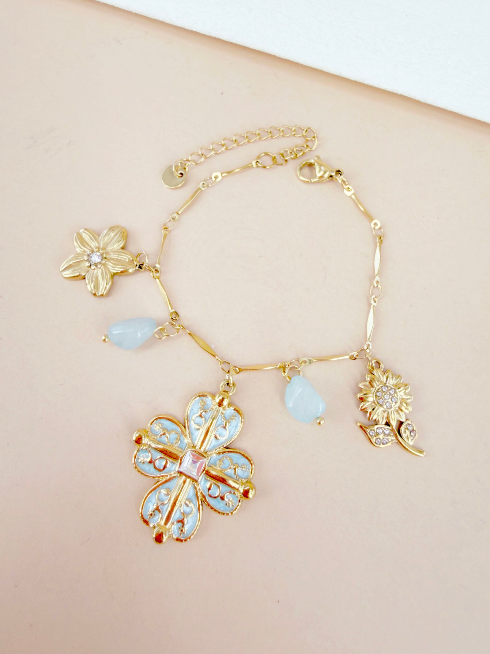 Bracelet Apolline - Doré en acier inoxydable – Image 2