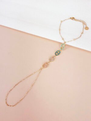 Bracelet Clara – Chaîne de main maille marine strass
