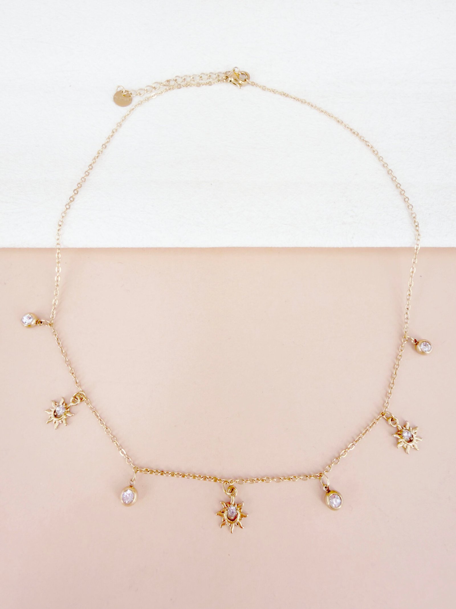 Collier Ines - Charms soleil strass – Image 2