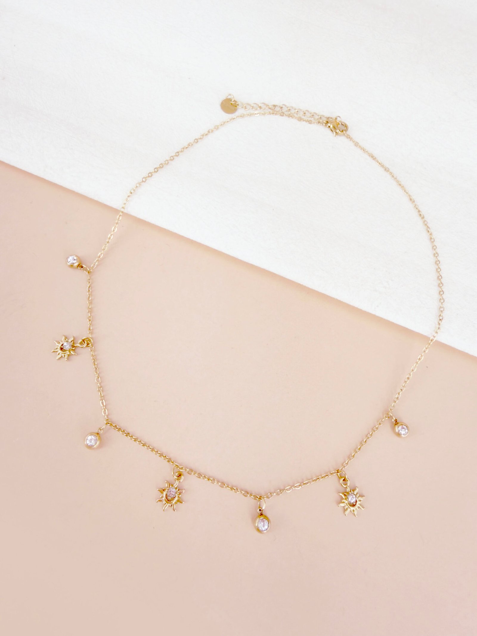 Collier Ines - Charms soleil strass – Image 3