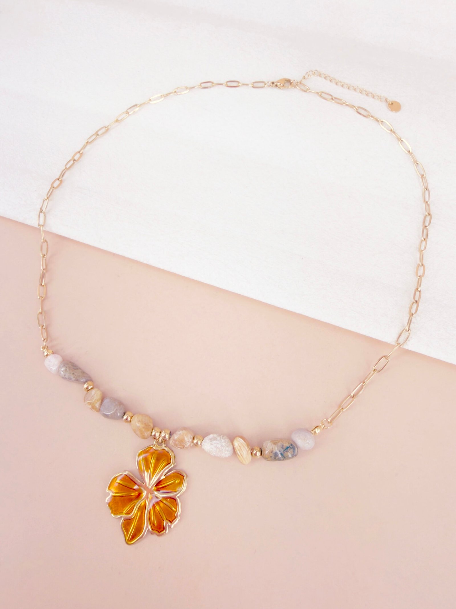 Collier Elise - Doré en acier inoxydable – Image 3