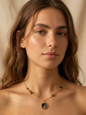 Collier Ines – Doré en acier inoxydable