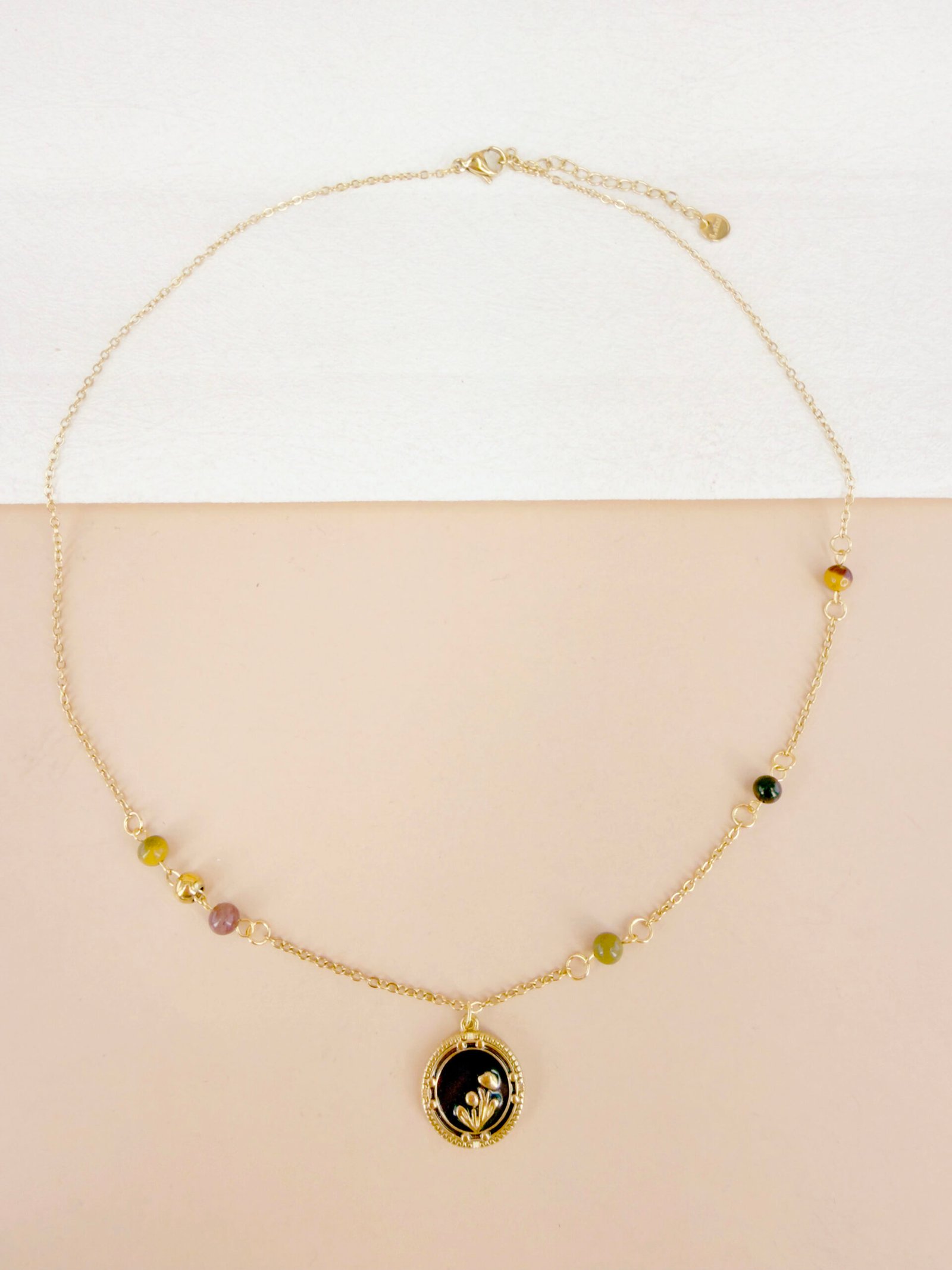 Collier Ines - Doré en acier inoxydable – Image 2