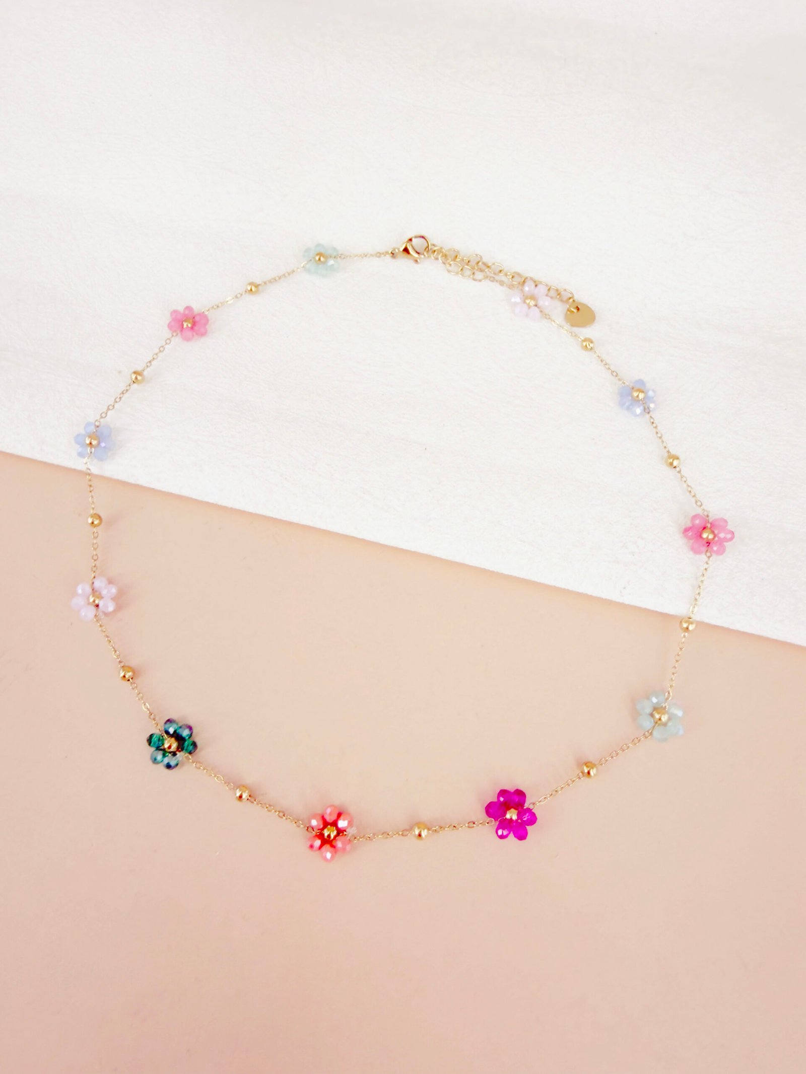 Collier Margaux - Perles fleur fait main – Image 3