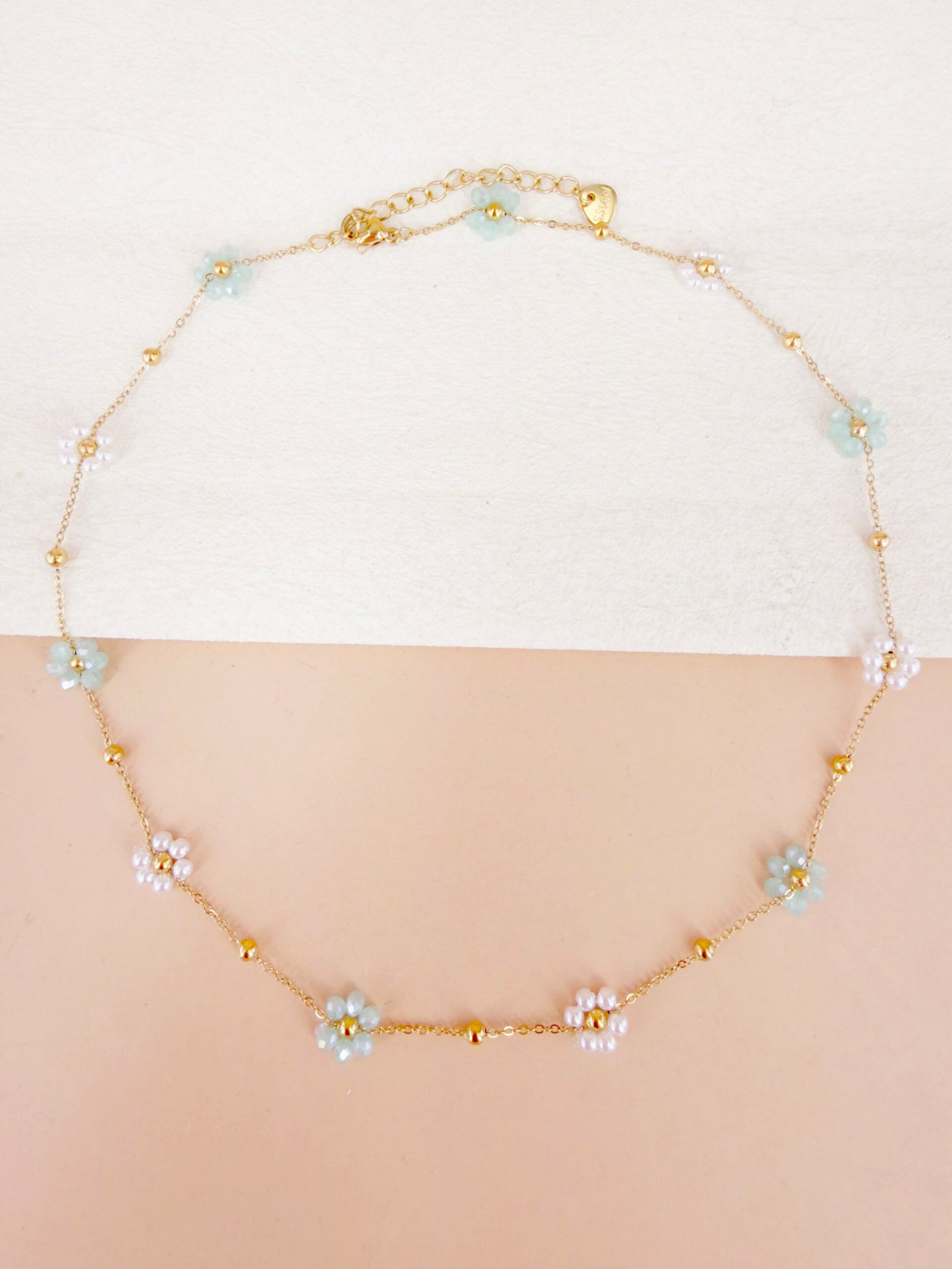 Collier Mila - Perles fleur fait main – Image 2