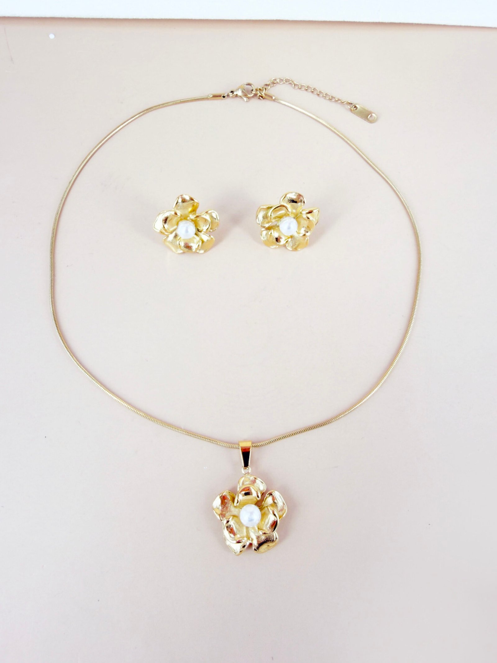 Parure Apolline - Acier inoxydable or – Image 2