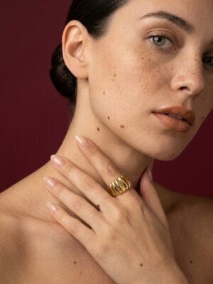 Bague Aurore – Motif à côtes verticales