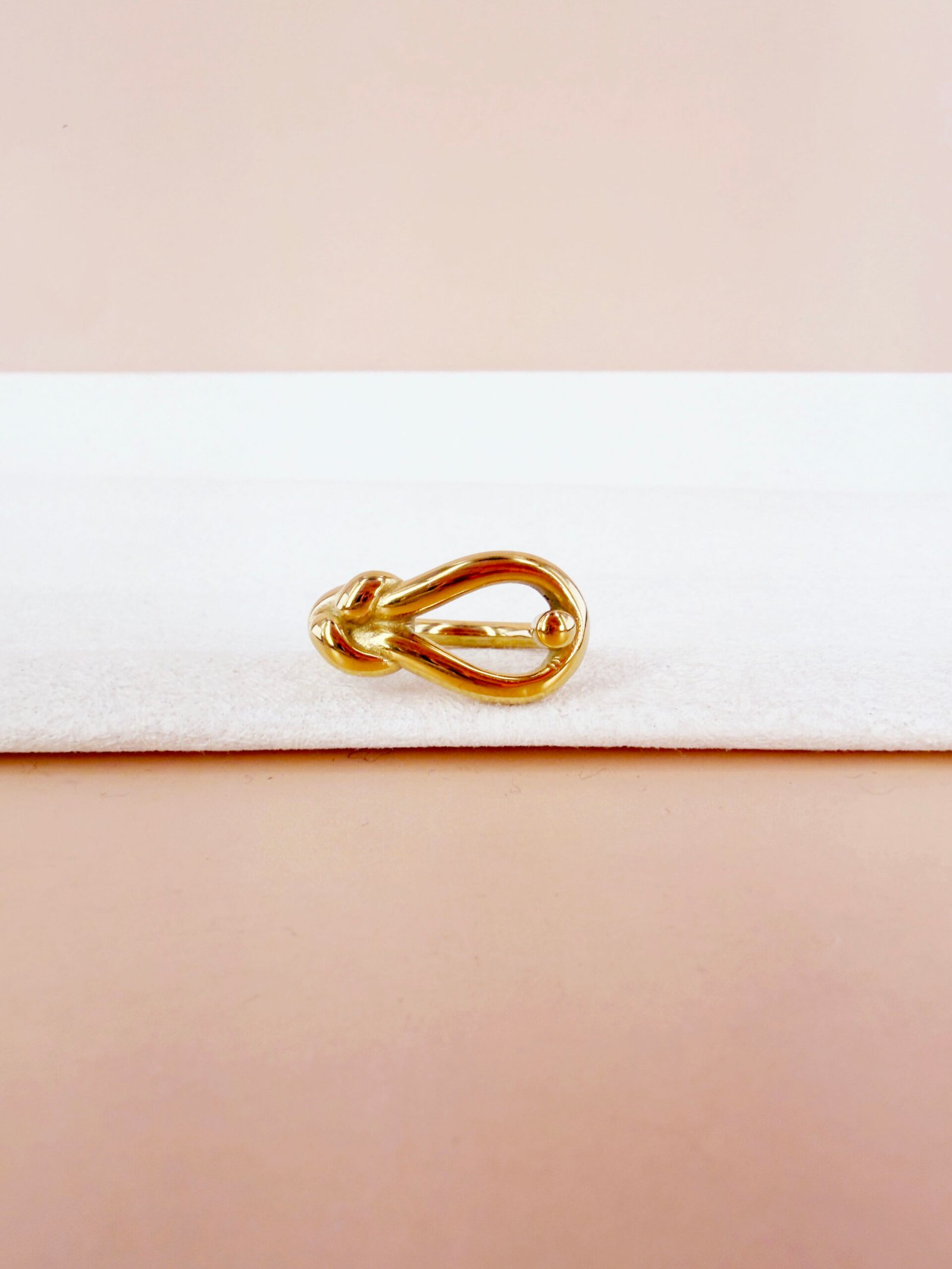 Bague Enora - Motif nœud doré – Image 2