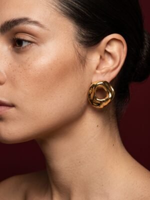 Boucles d’oreilles Valentine – Anneaux dorés ondulés