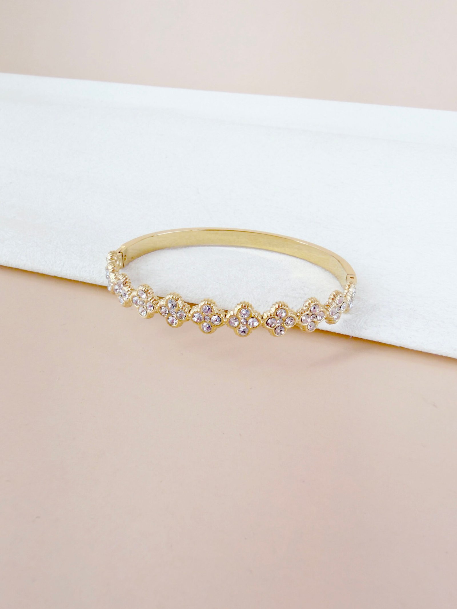 Bracelet jonc Albane - Fleurs de strass princesse – Image 3