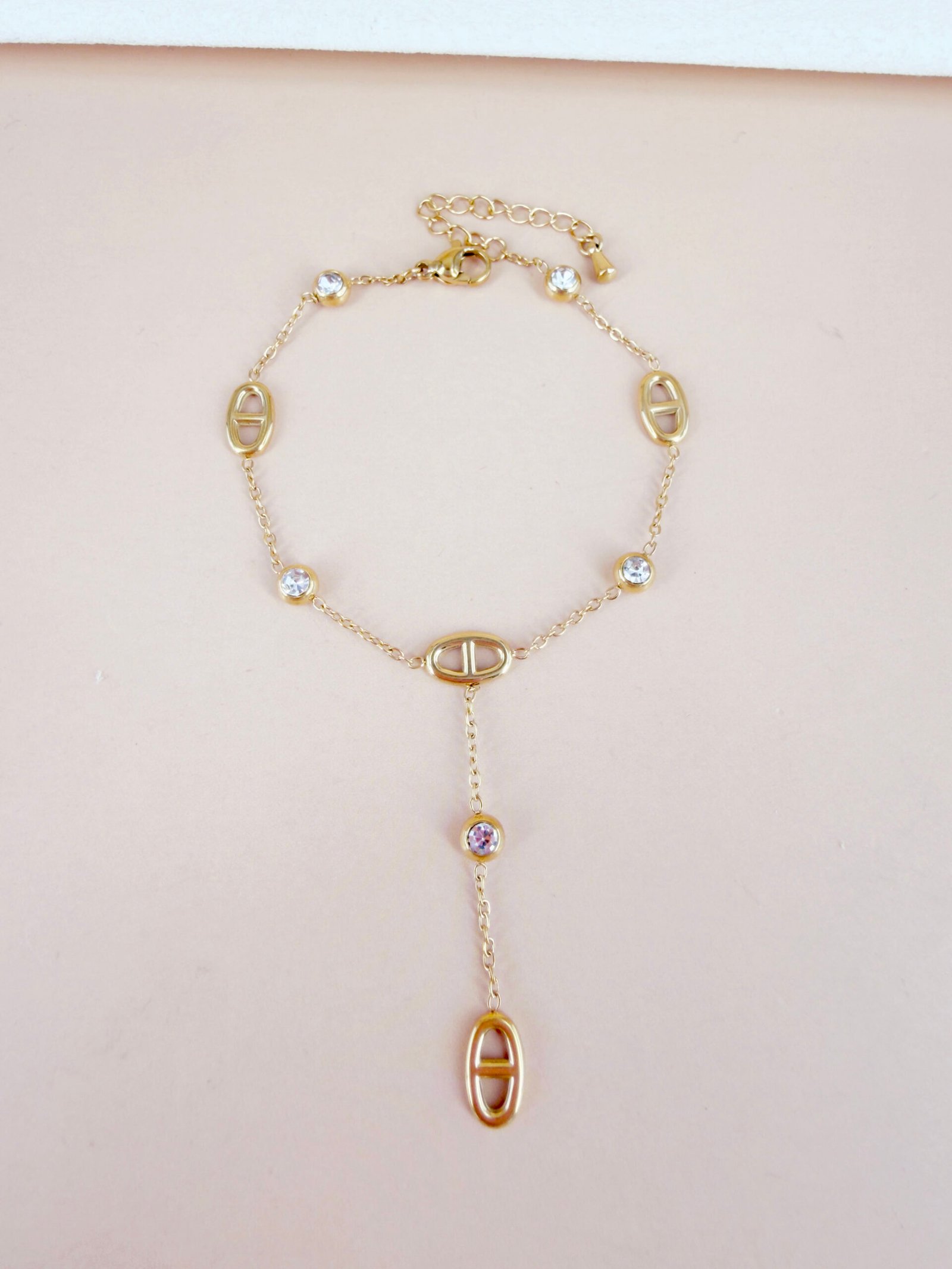 Bracelet Ariane - Maillons marins, strass et pampille dorée – Image 2