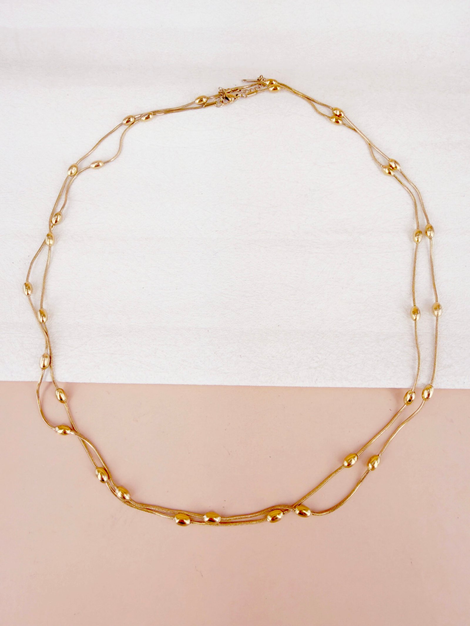 Collier double rang Jeanne - Maillons allongés et perles dorées – Image 2